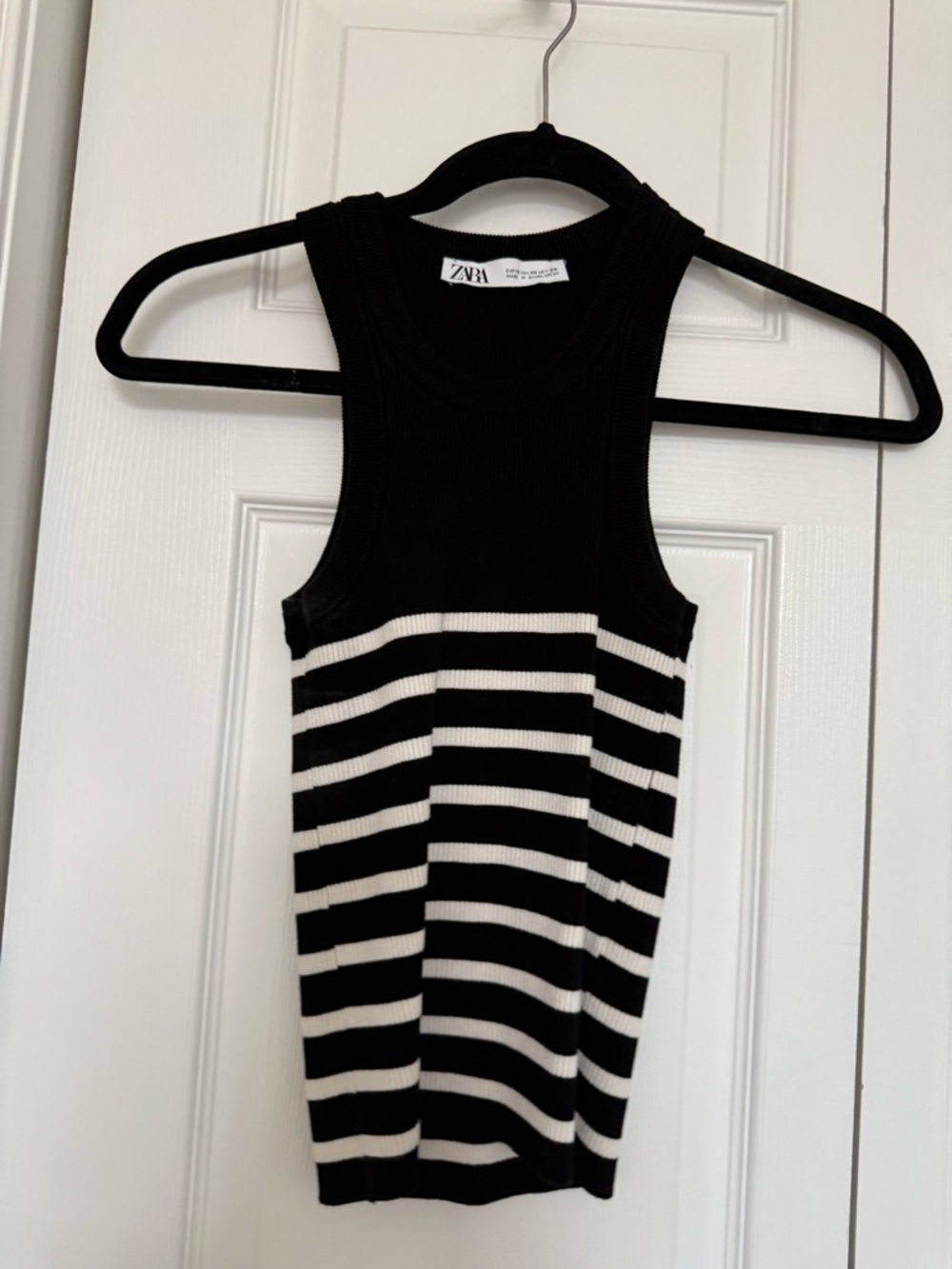 Zara Black Ribbed Crew Neck Tank